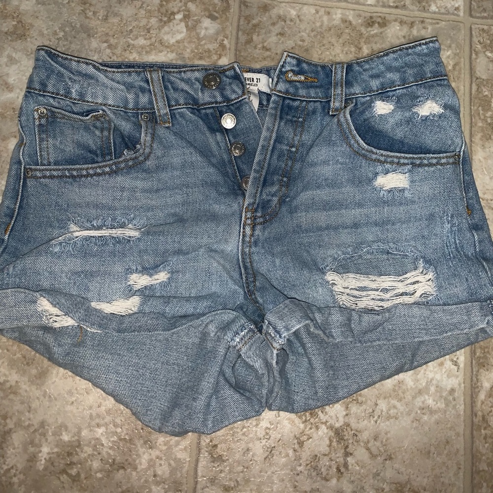 Distressed high waisted shorts
